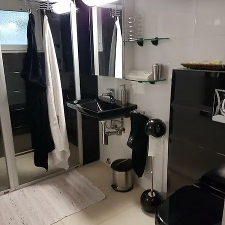 Dijana Apartment *